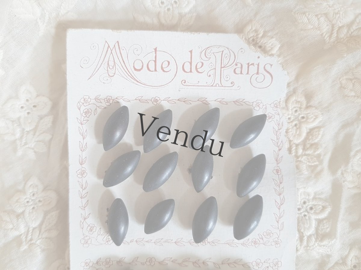 画像2: フランスアンティーク　1900年前後 コロゾボタンシート 16ｍｍ (2)