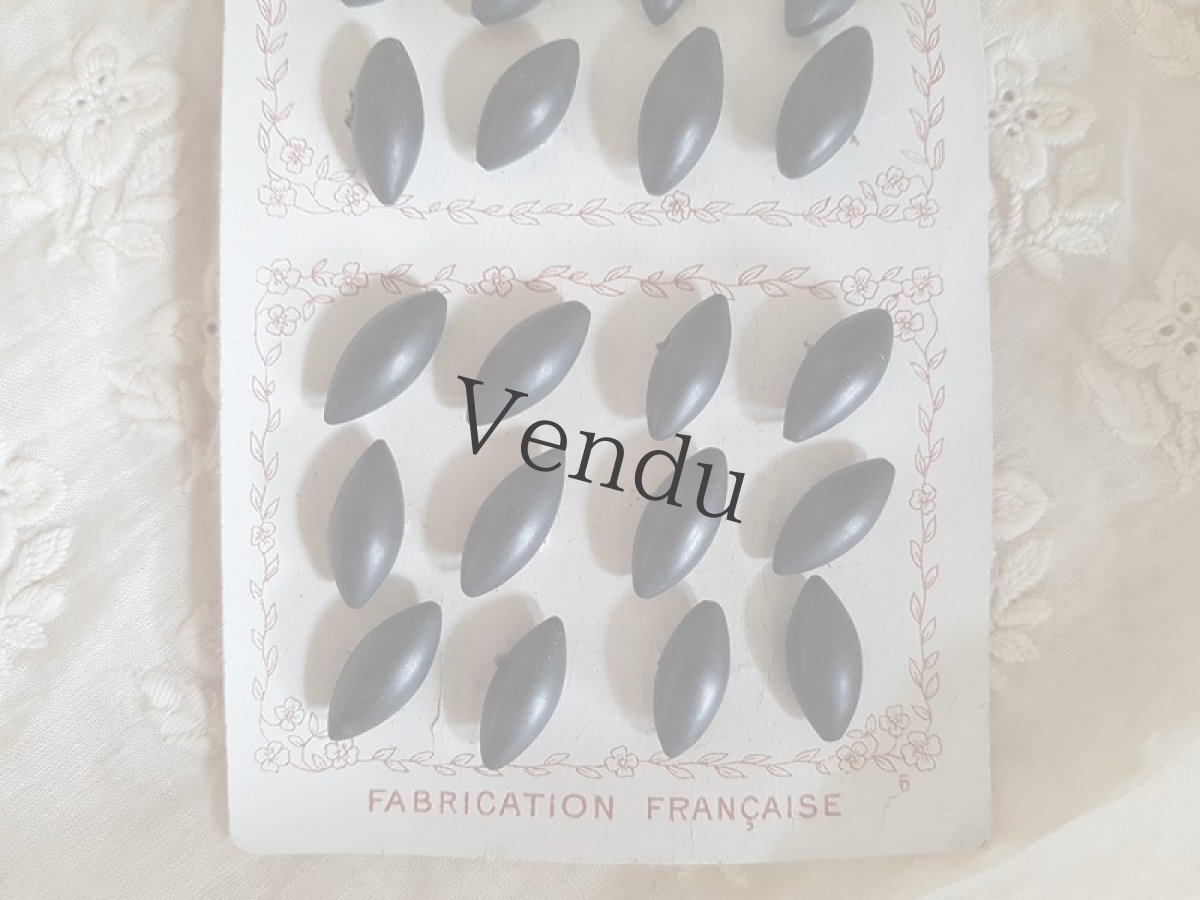 画像3: フランスアンティーク　1900年前後 コロゾボタンシート 16ｍｍ (3)