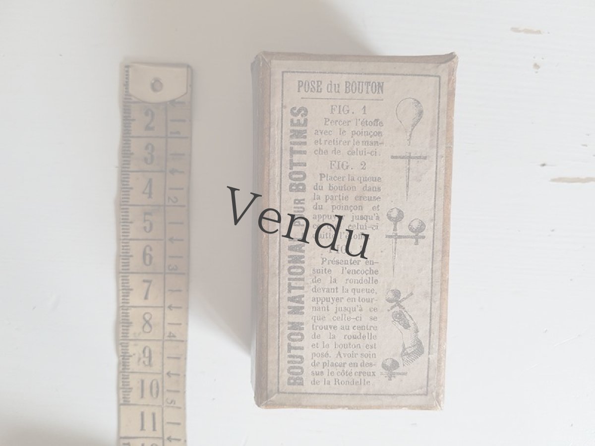 画像10: フランスアンティーク　1900年前後　箱入り専用工具つきブーツ用ボタン (10)