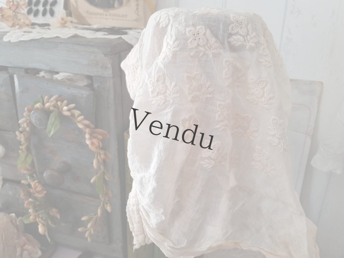 画像8: フランスアンティーク 1900年代頃　白糸刺繍のボネ (8)