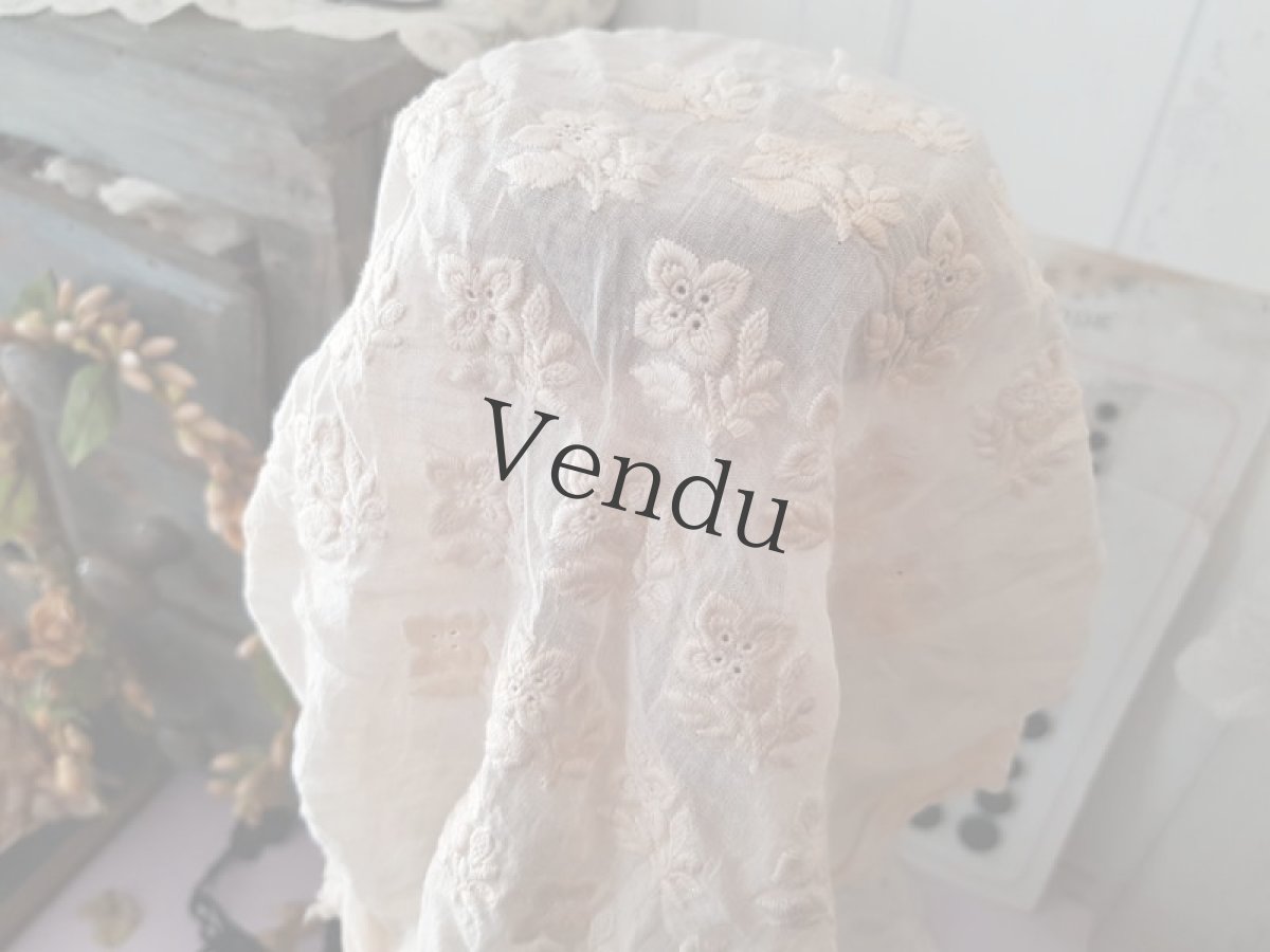 画像7: フランスアンティーク 1900年代頃　白糸刺繍のボネ (7)