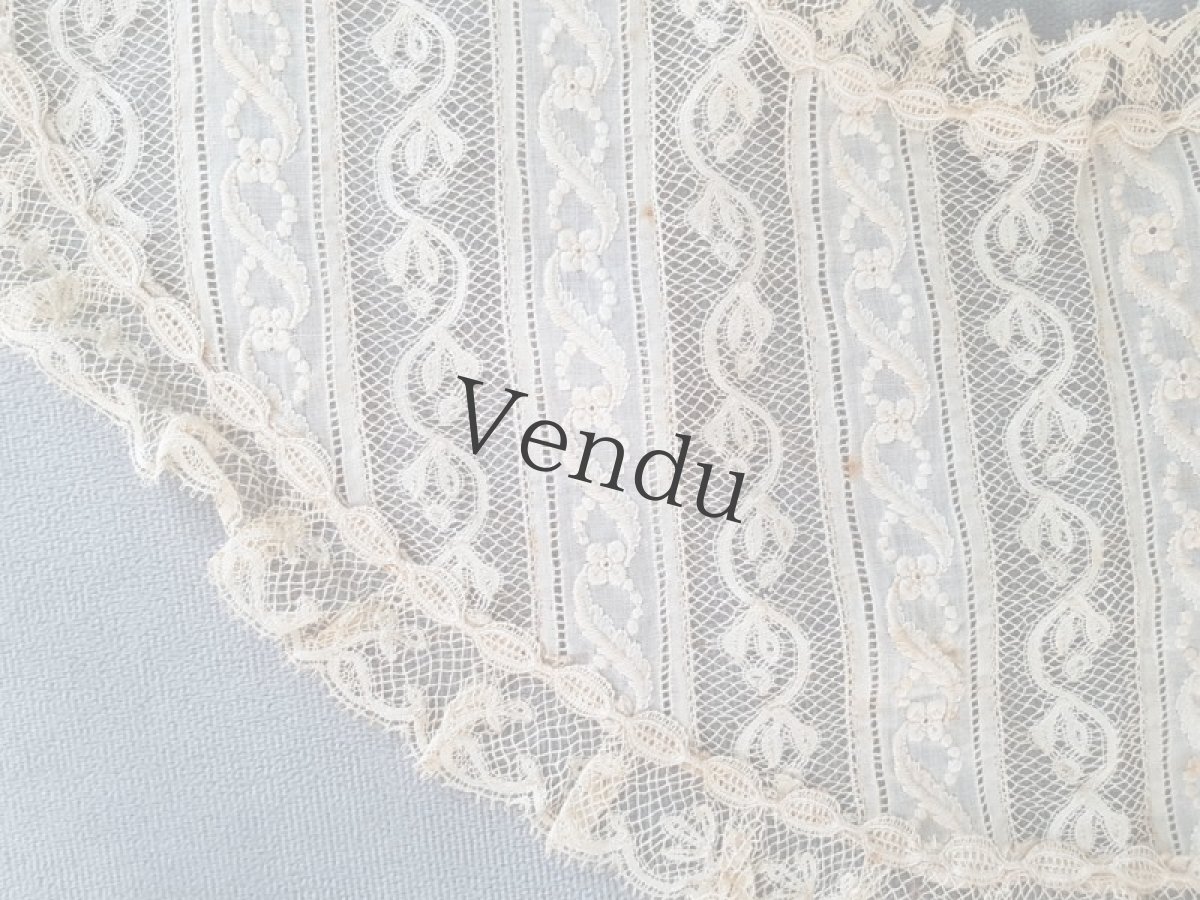 画像11: フランスアンティーク 1900年代頃　胸元レースパーツ白糸刺繍とヴァレンシエンヌレース (11)