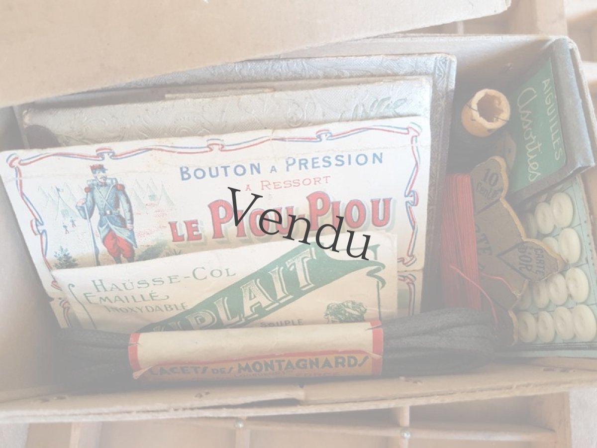 画像10: フランスアンティーク　AU BON MARCHE PARISの箱入りブロカントセット  (10)