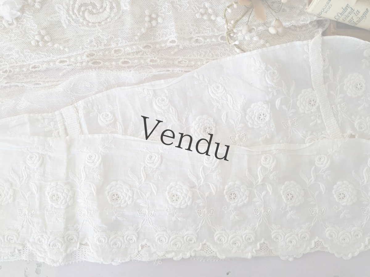 画像5: フランスアンティーク　ばらの白糸刺繍幅広レース 92cm (5)