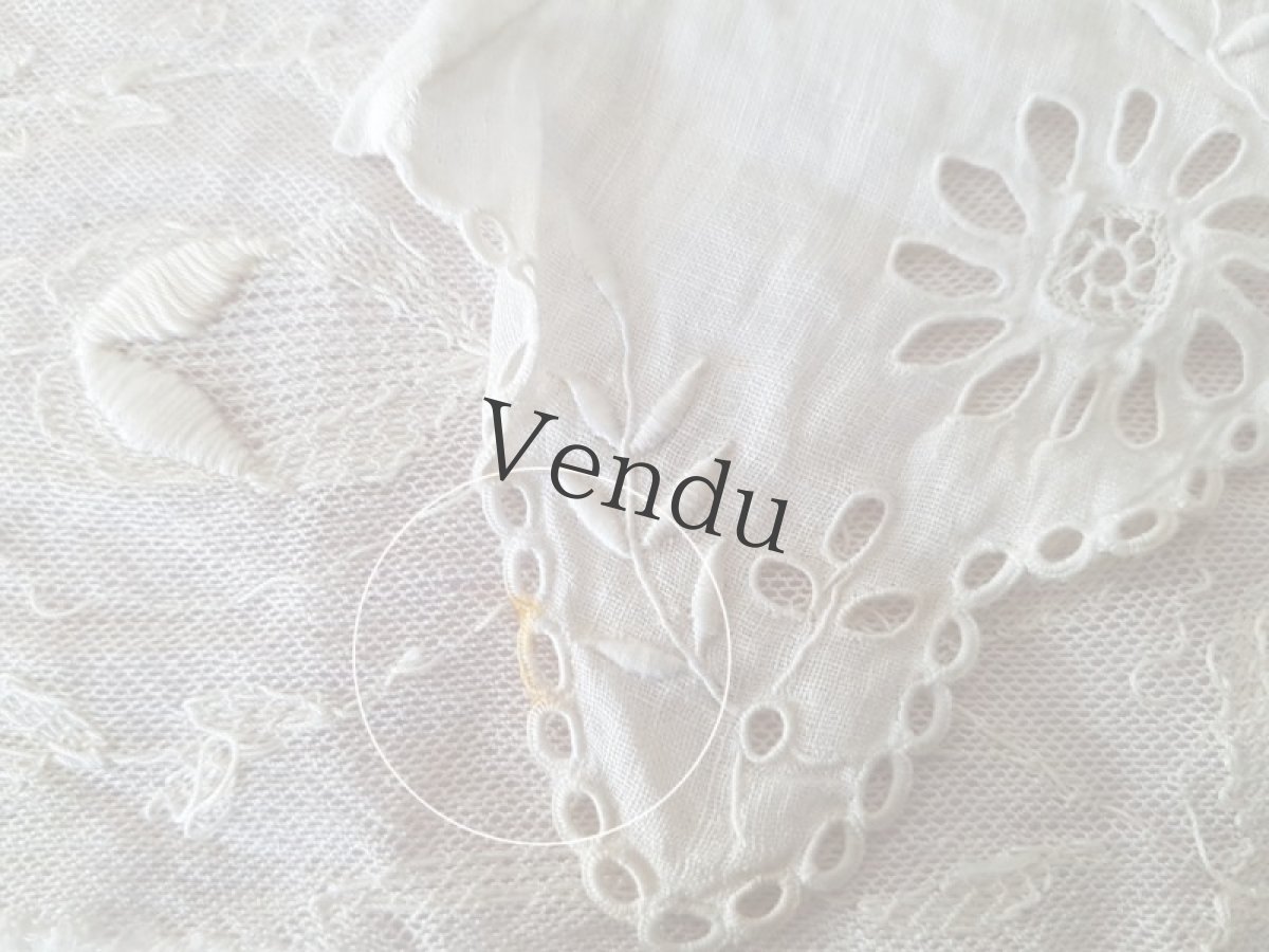 画像7: フランスアンティーク　カットワーク刺繍のちいさなつけ襟 2枚組 (7)