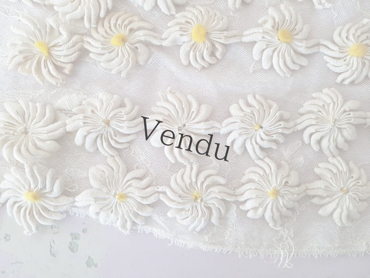 画像3: フランスアンティーク　布花マルグリットのガーランド (3)