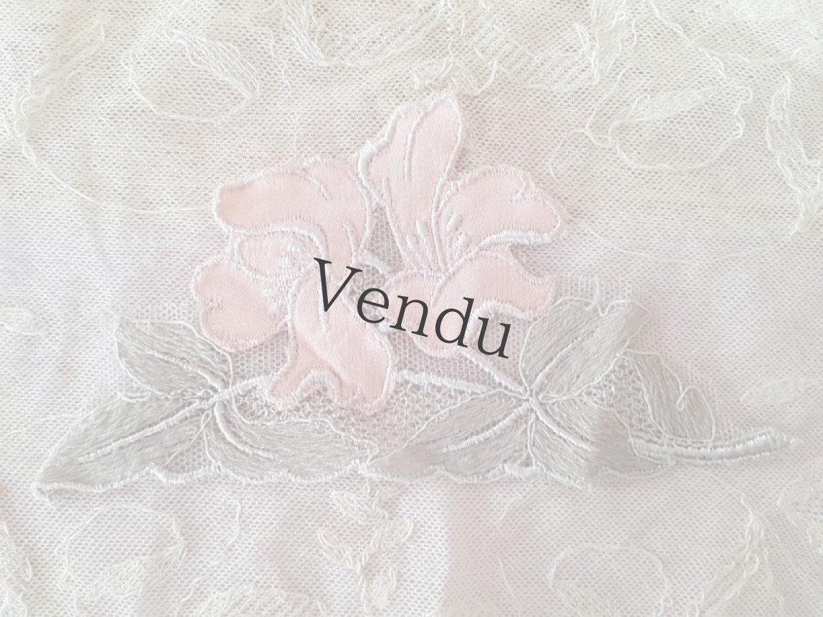 画像1: フランスヴィンテージ　お花の刺繍アップリケ (1)
