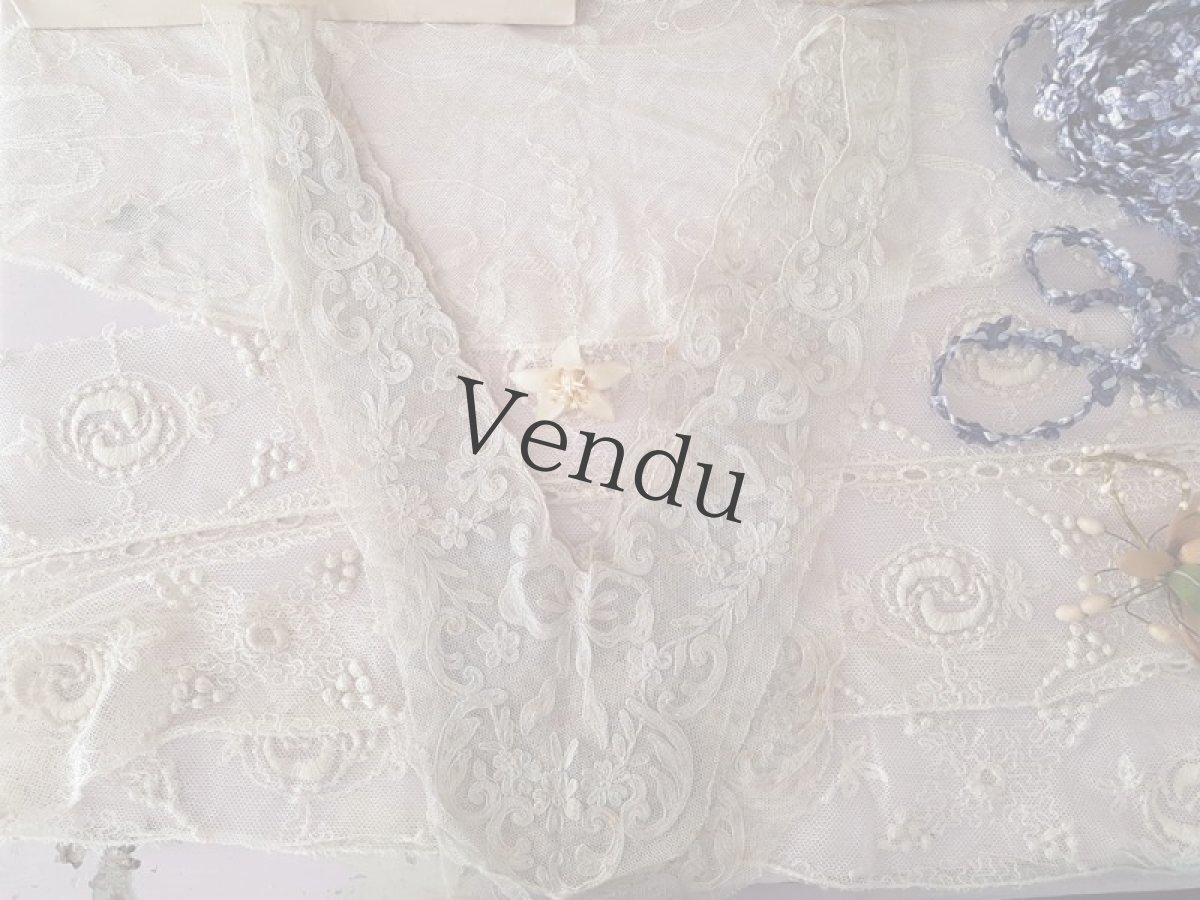 画像4: フランスアンティーク　1900年代　胸元から背中まで繋がるレースパーツ (4)