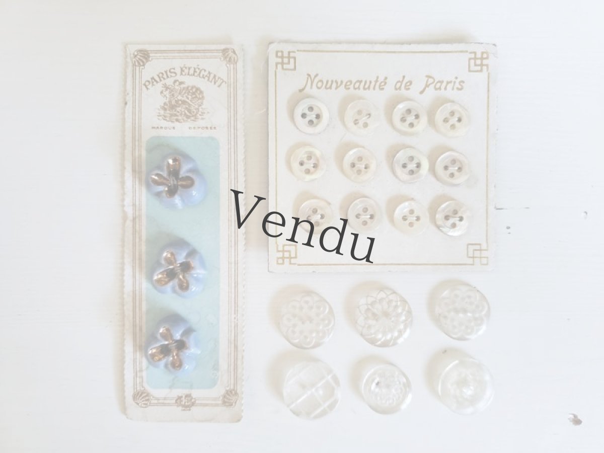 画像9: フランスアンティーク　きれいな台紙の貝ボタンシート 11mm (9)