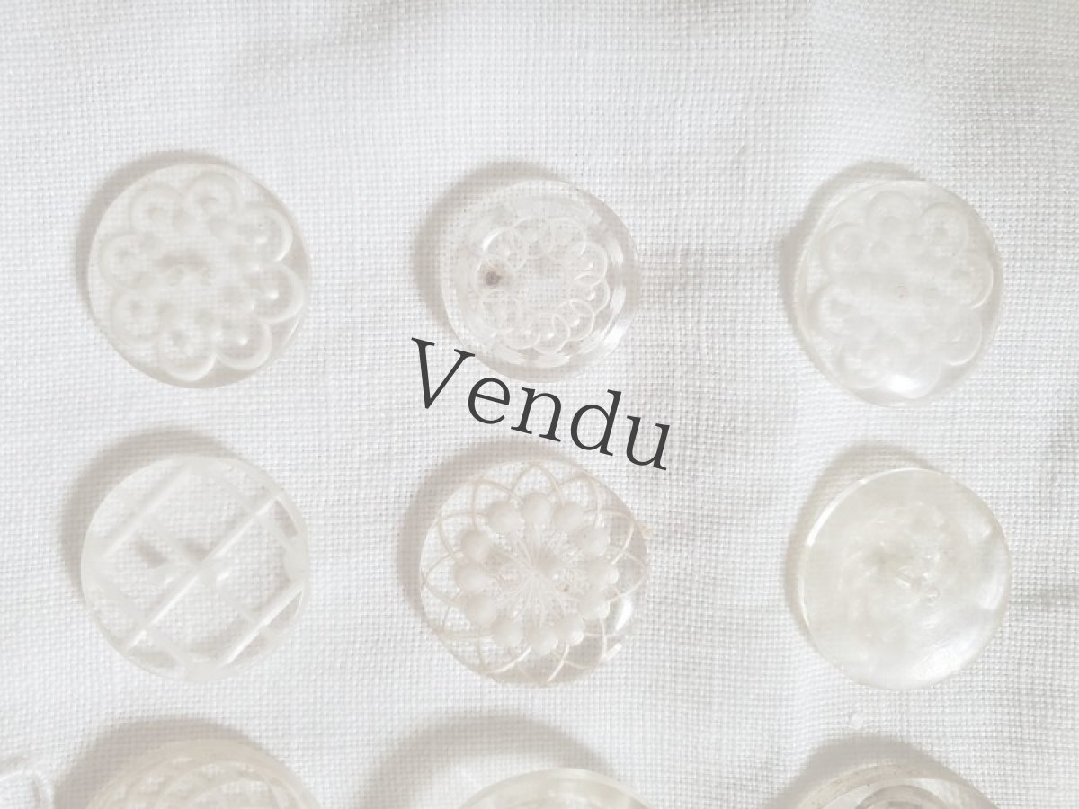 画像5: 【HOLD】フランスヴィンテージ　ルーサイトボタンアソート 9個 (5)