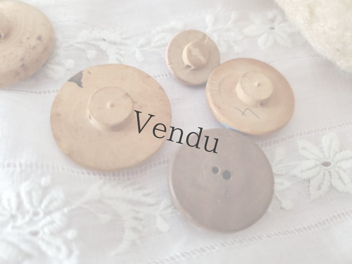 画像4: フランス 1930-50年 木製ボタン 4個セット 9-27mm (4)