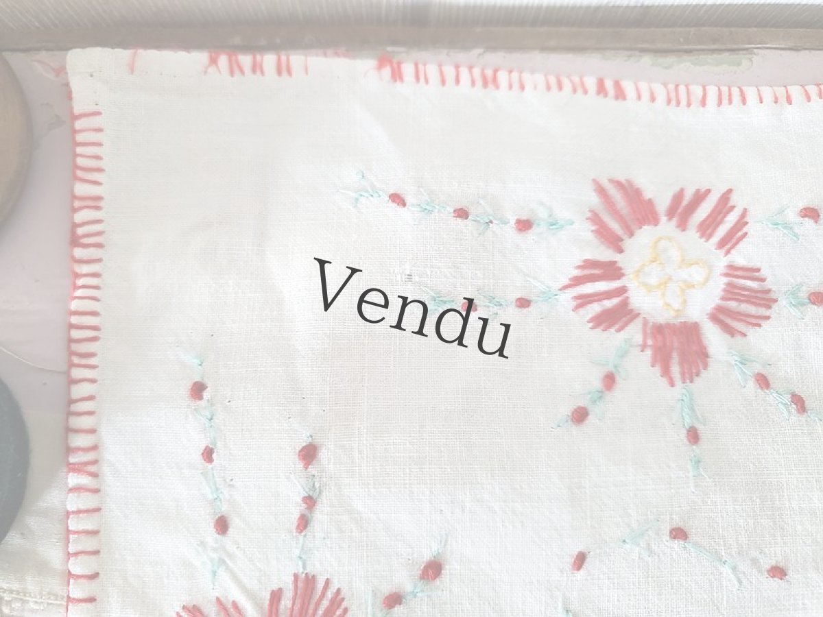 画像5: フランスヴィンテージ　ボタニカル柄刺繍のマット (5)