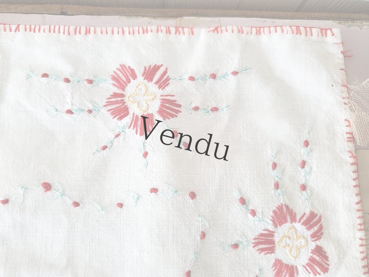 画像6: フランスヴィンテージ　ボタニカル柄刺繍のマット (6)