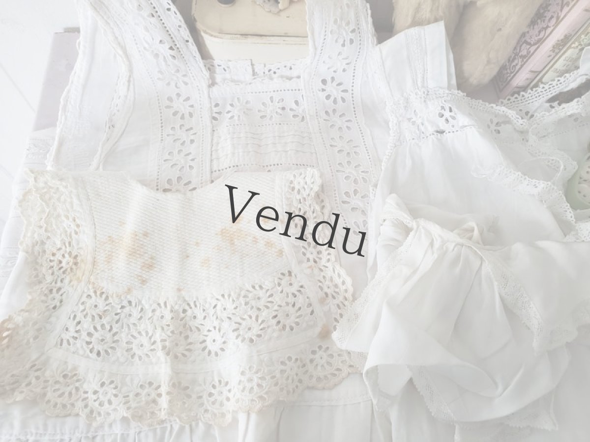 画像2: フランス蚤の市　少女ワンピース入り端切れセット５種 缶入りボタンつき (2)