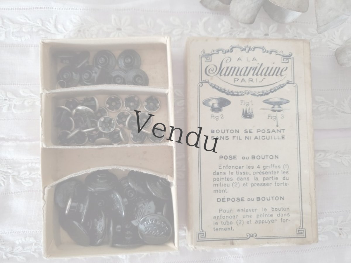 画像2: フランスアンティーク　Samaritaine 箱入りメタルボタン (2)