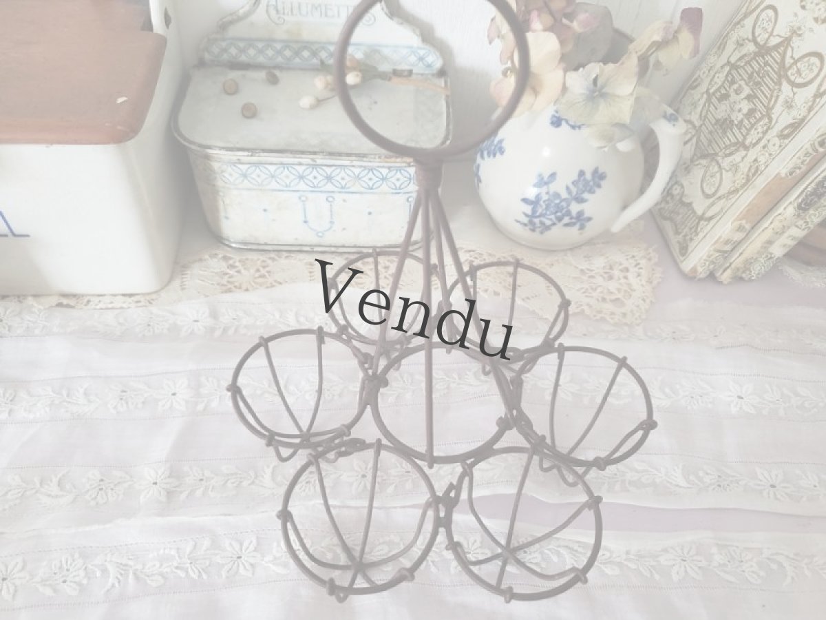 画像2: フランス蚤の市 メタル製 たまご入れ (2)