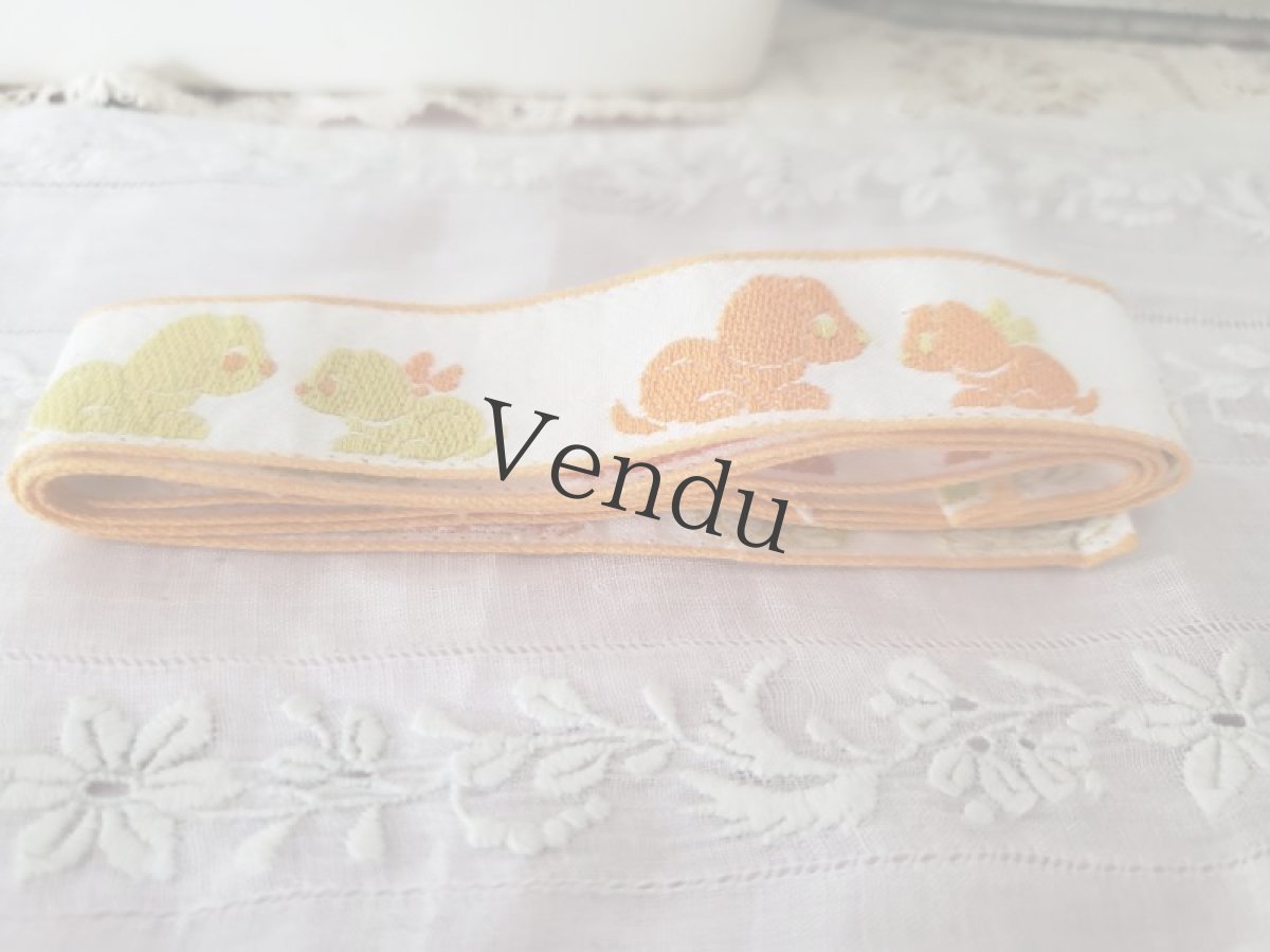 画像4: フランスヴィンテージ　わんこの親子刺繍リボン83cm (4)
