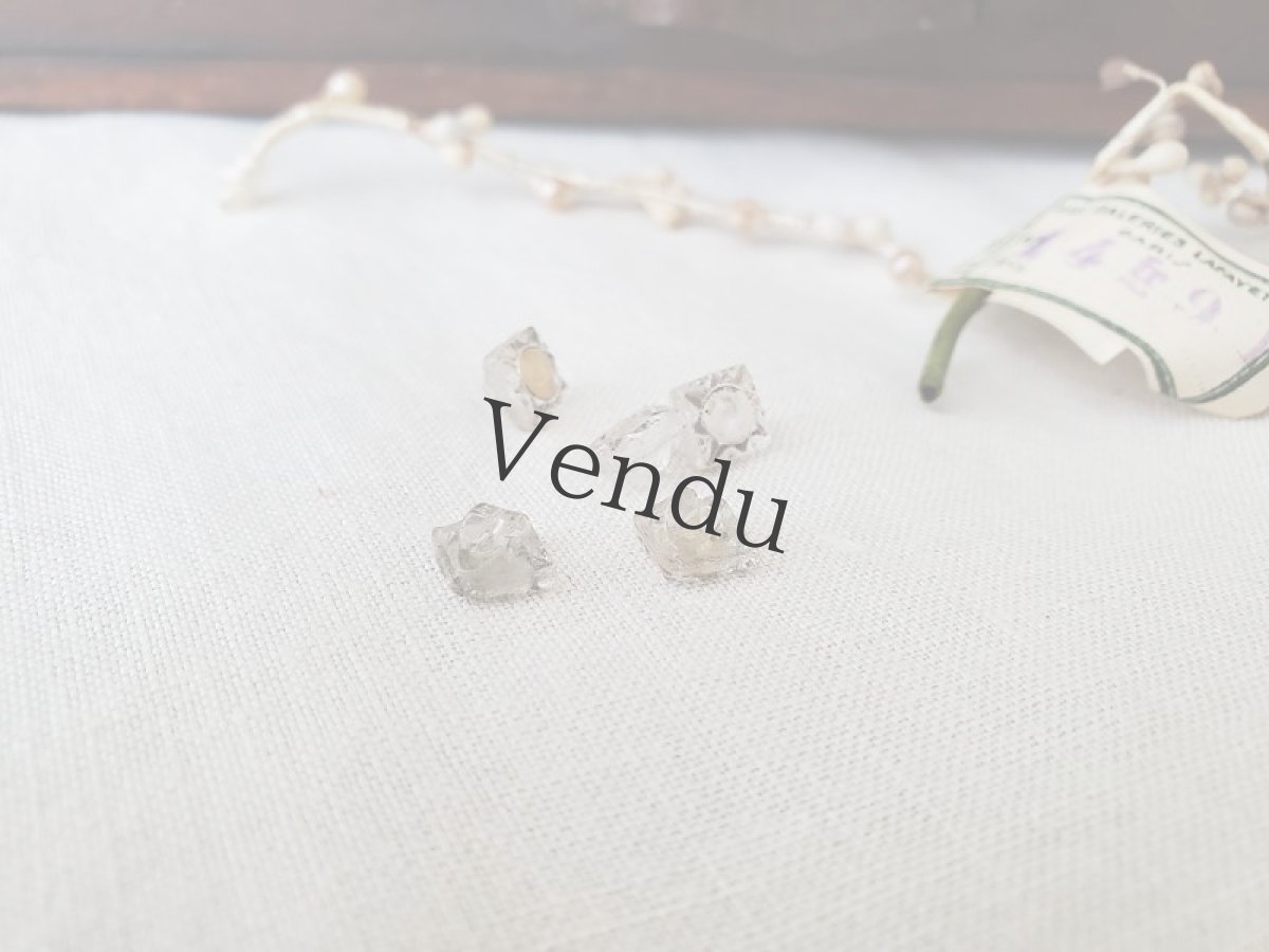 画像4: フランスアンティーク　極小ガラスボタン スクエア 5個セット 7mm   (4)