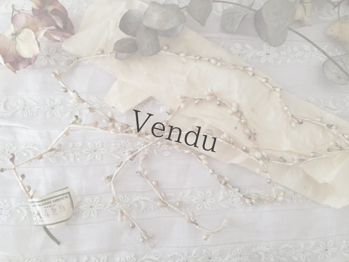 画像6: フランスアンティーク　Aux Galeries Lafayette ワックスフラワー 蕾のガーランド (6)