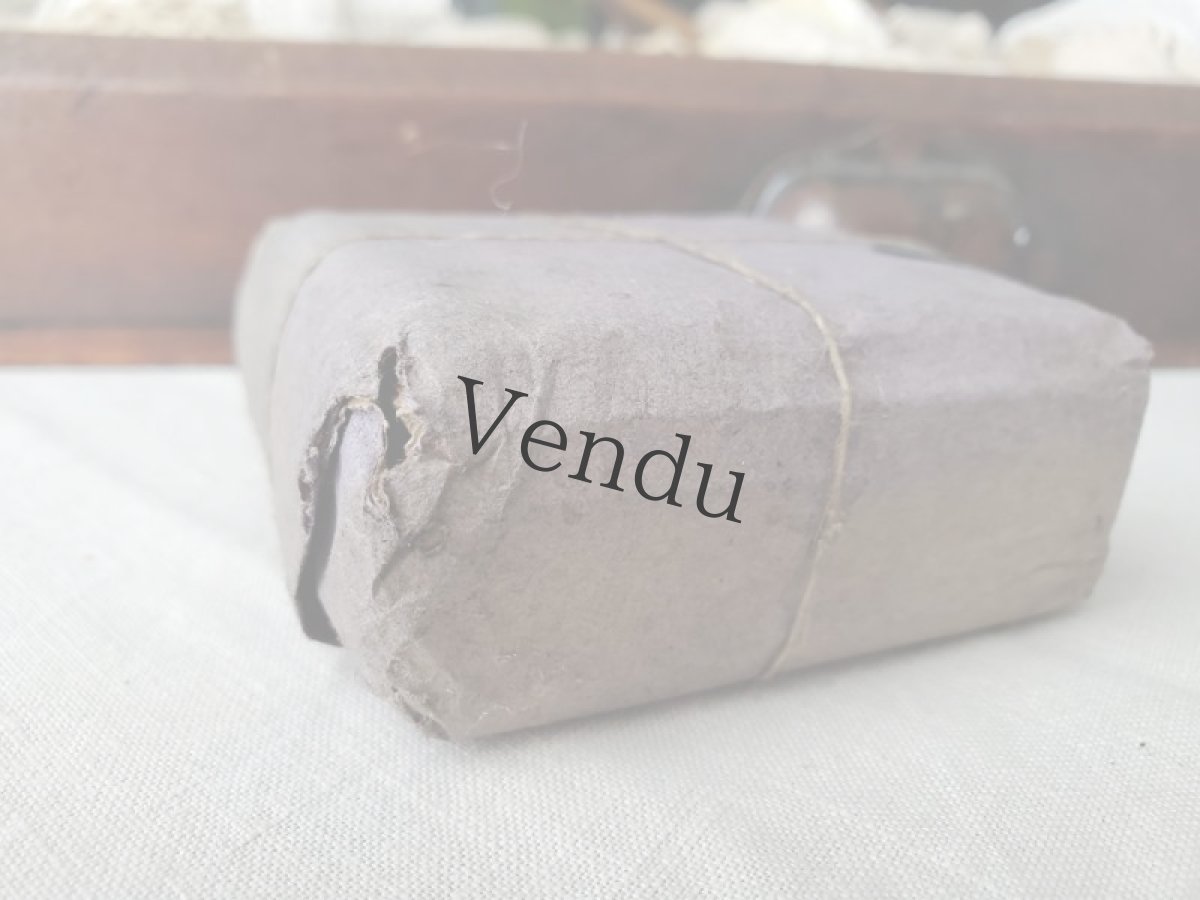 画像6: フランス 1900年前後 包み紙ラベルつき黒ボタンシート 9mm (6)