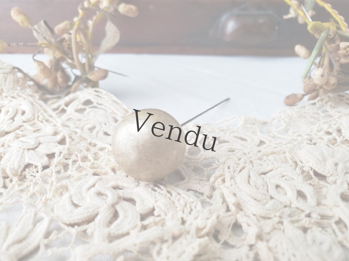 画像15: フランスアンティーク　蚤の市３点セット ワックスフラワーティアラ／つけ襟／ハットピン (15)