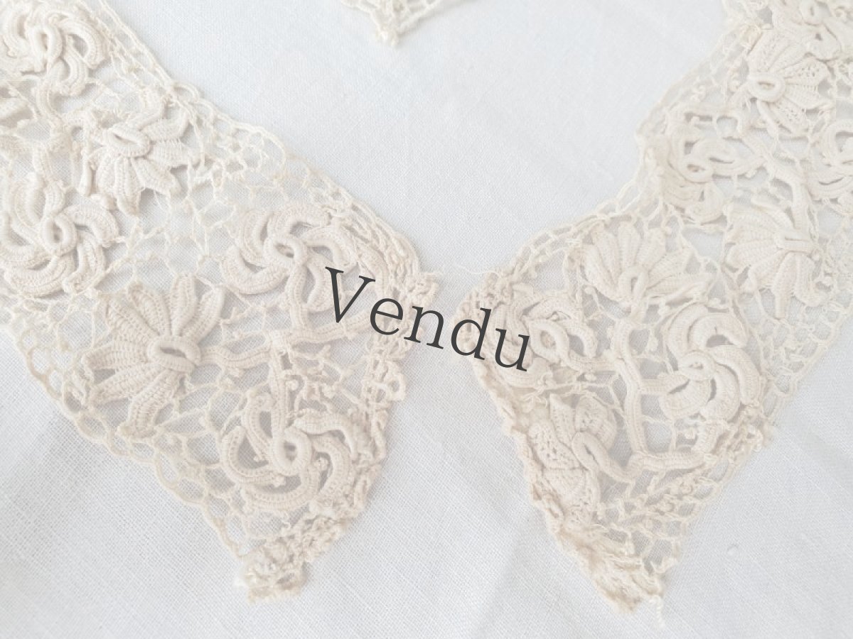 画像11: フランスアンティーク　蚤の市３点セット ワックスフラワーティアラ／つけ襟／ハットピン (11)