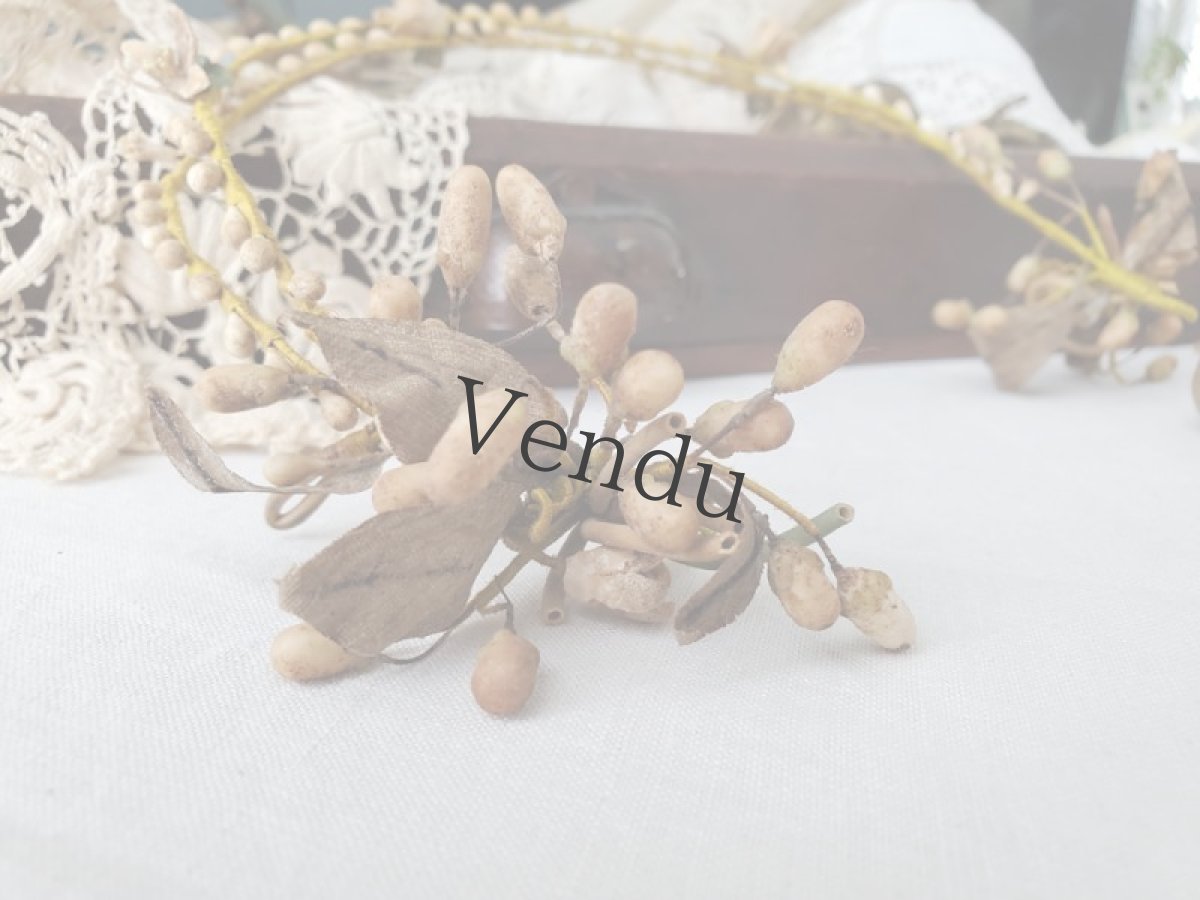 画像6: フランスアンティーク　蚤の市３点セット ワックスフラワーティアラ／つけ襟／ハットピン (6)