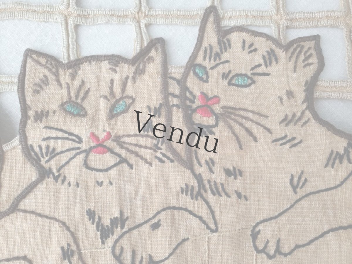 画像4: フランス 1900年前後 手刺繍作品 ３匹の猫 (4)