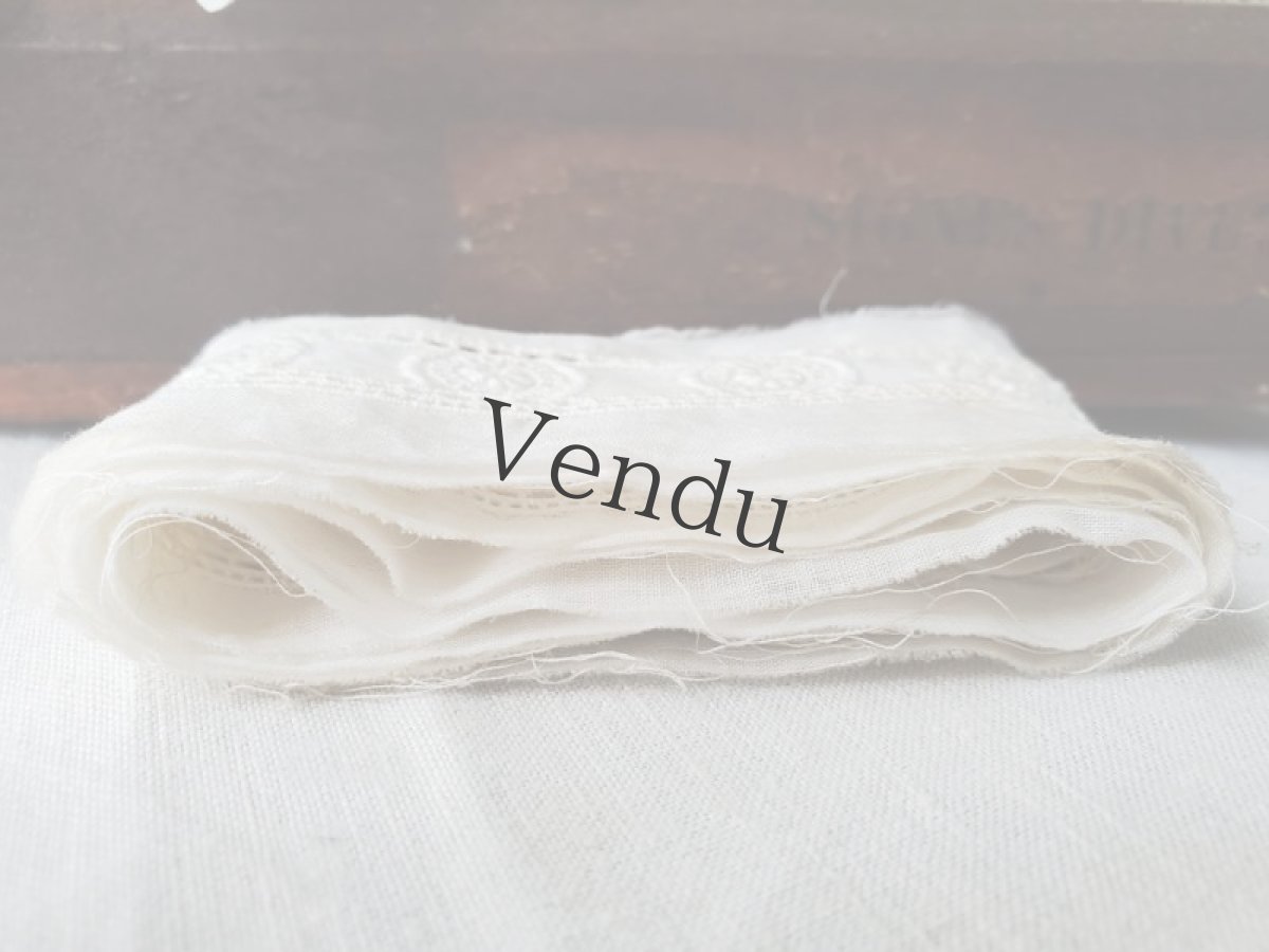 画像7: フランスアンティーク　小花の白糸刺繍レースブレード 100cm (7)