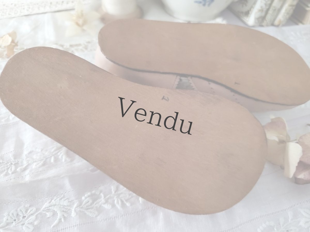 画像7: フランスヴィンテージ　べべ用　ピンクのストラップシューズ (7)