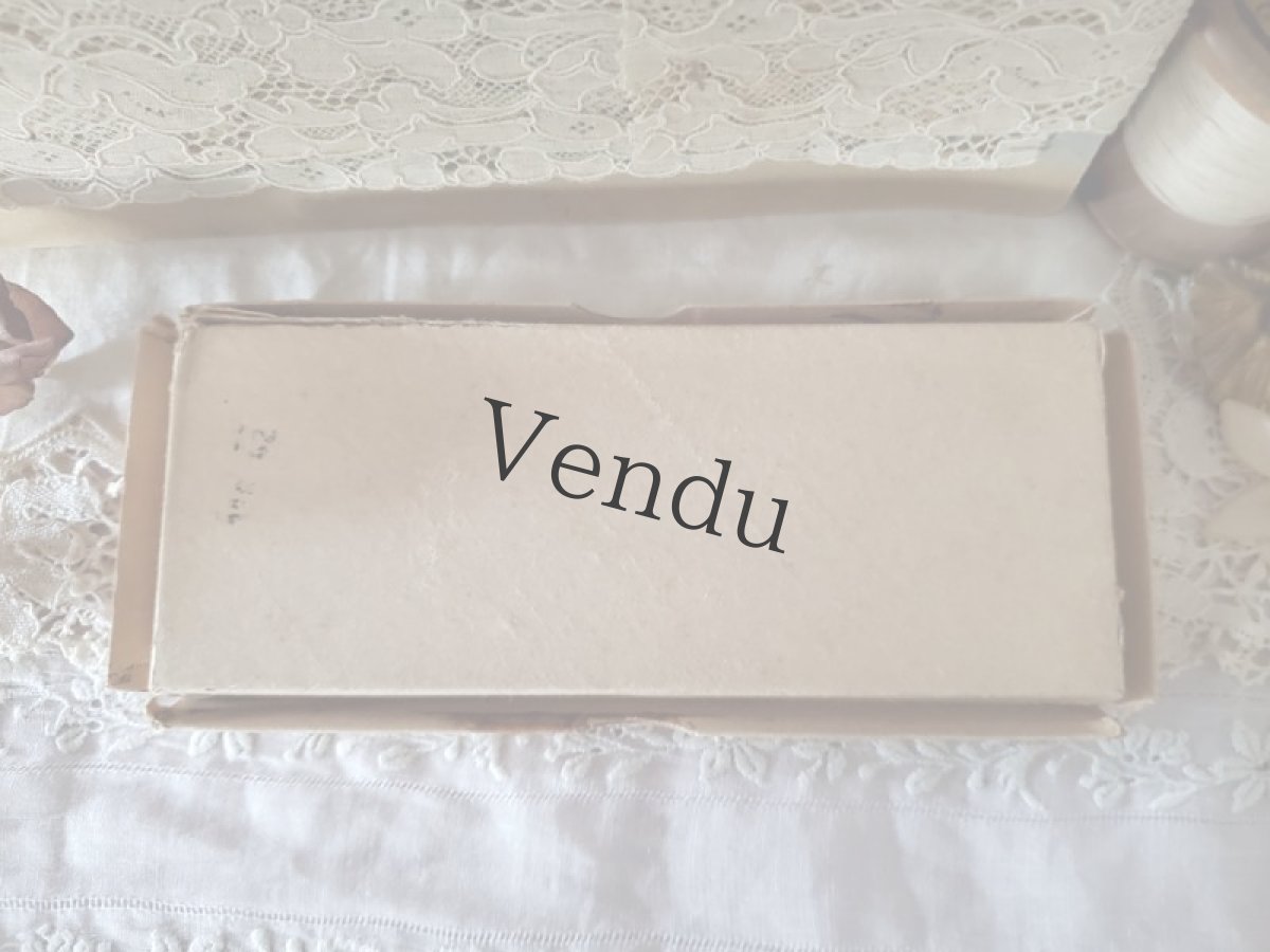 画像12: フランスアンティーク　シルクの筒状糸巻き 箱セット SOIE à Coudre Gutermann  (12)