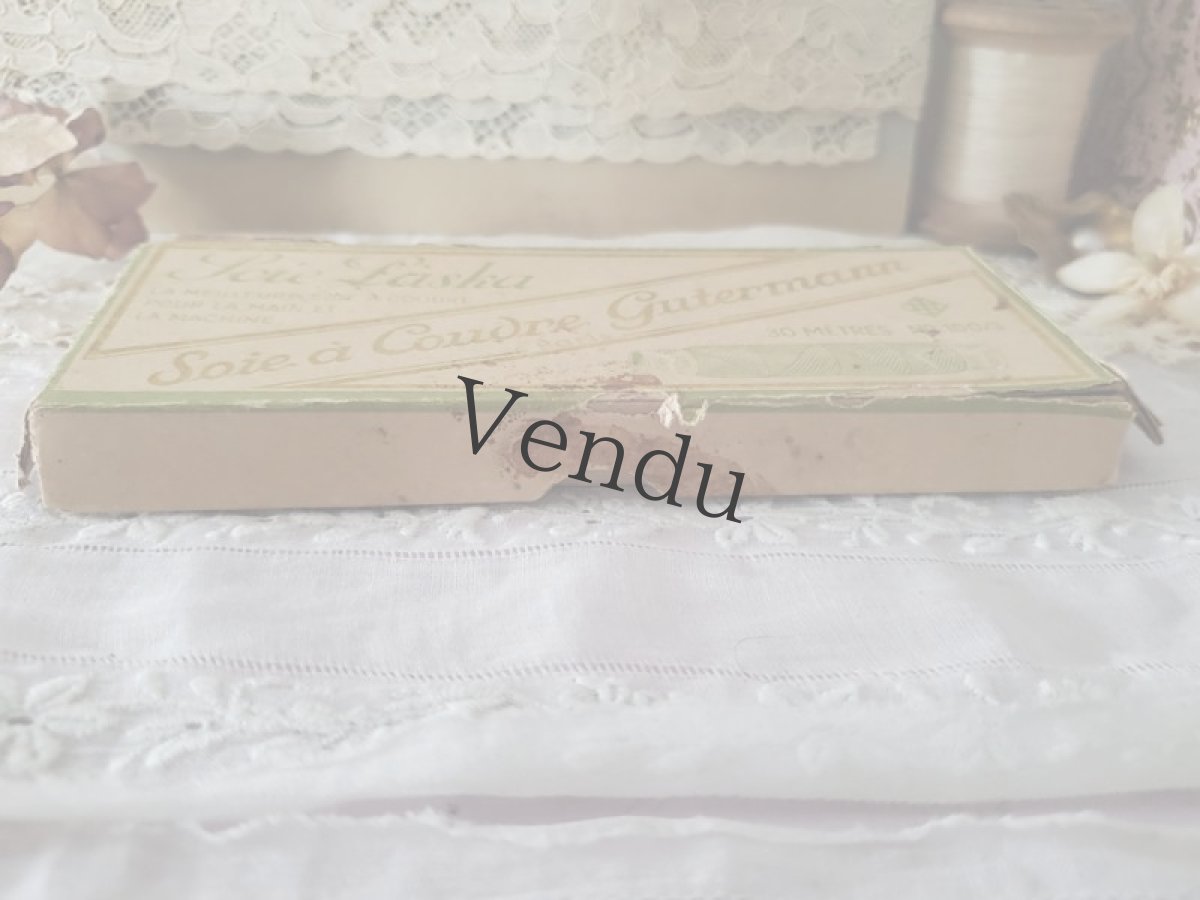 画像8: フランスアンティーク　シルクの筒状糸巻き 箱セット SOIE à Coudre Gutermann  (8)