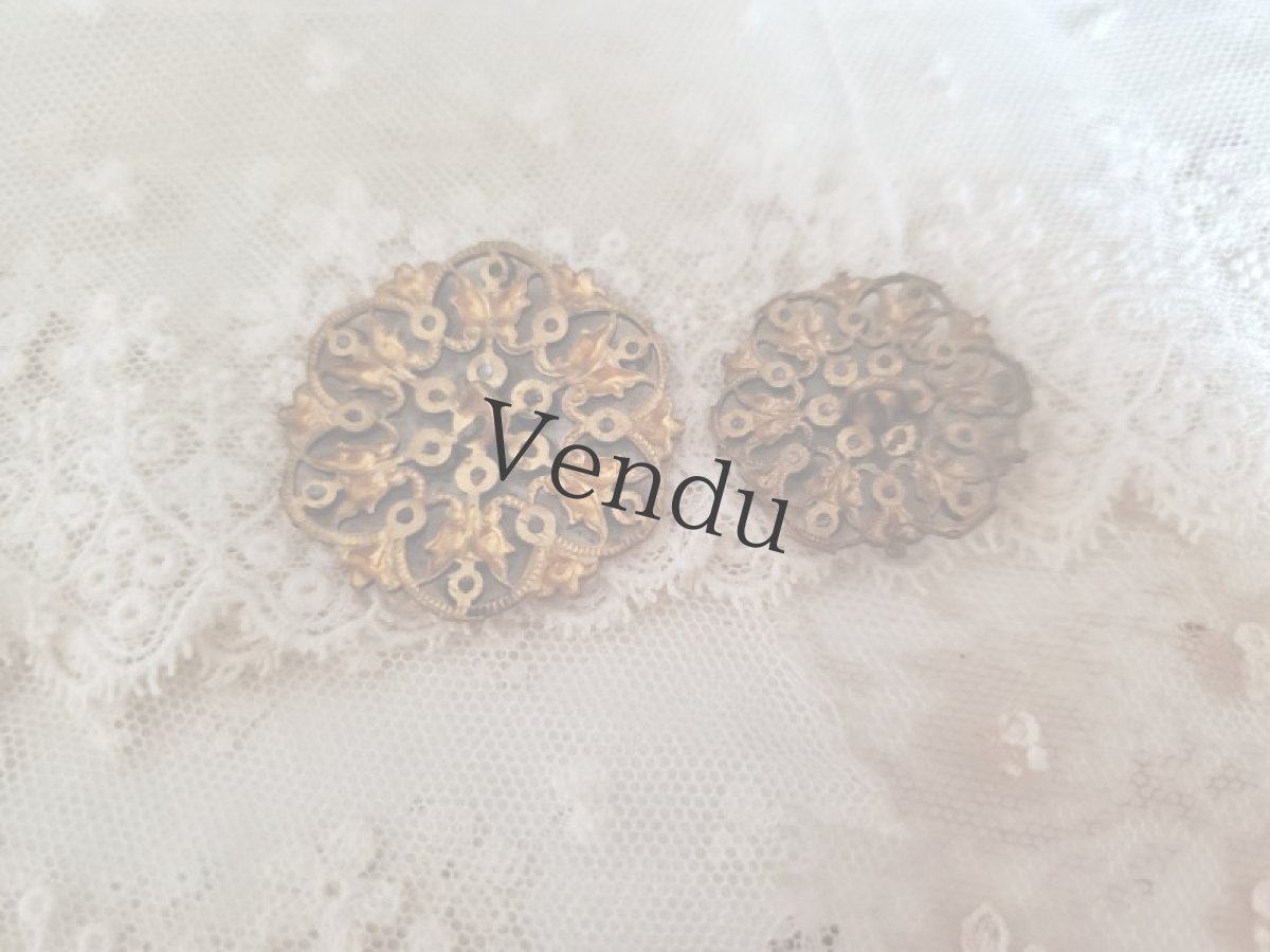 画像6: フランスアンティーク　透かし模様メタルボタン (6)