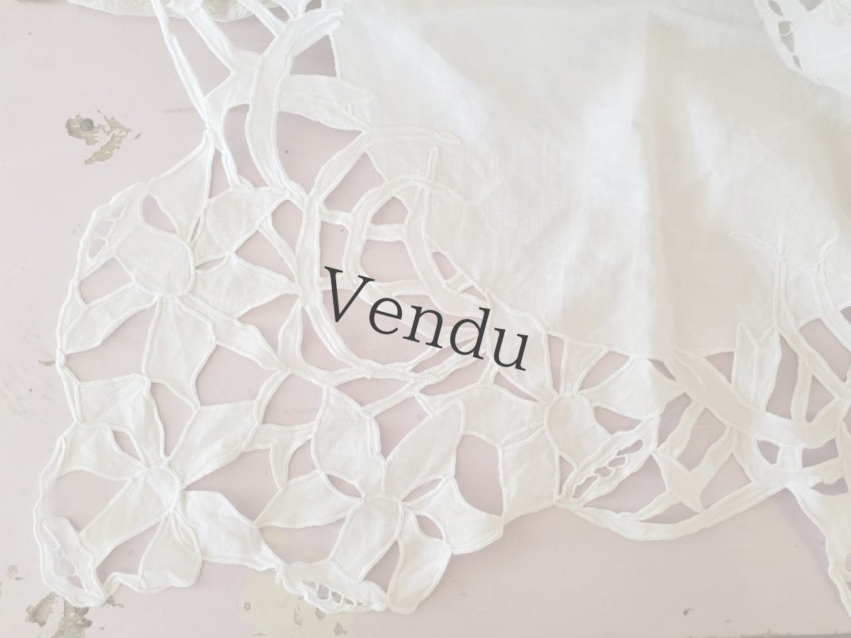 画像5: フランス蚤の市　リシュリュー刺繍のマット　水仙 (5)