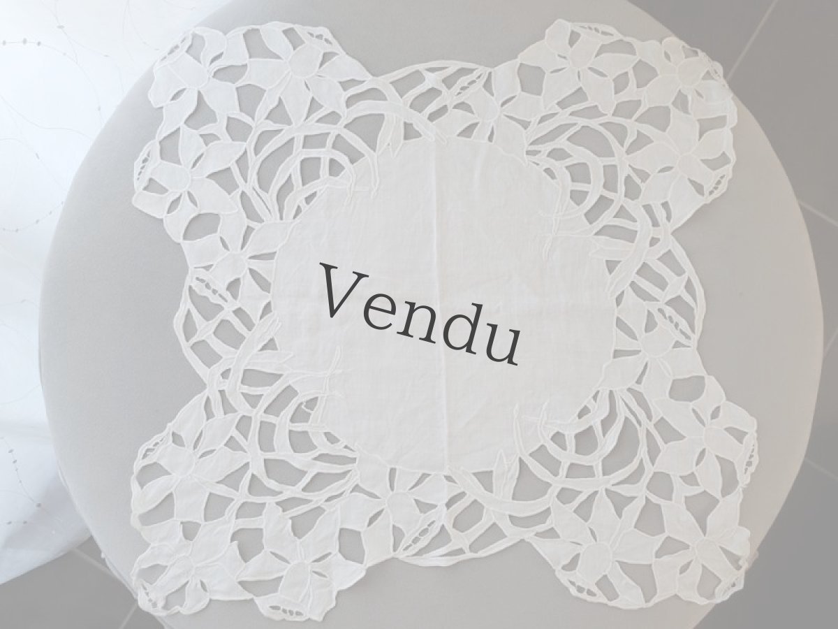 画像3: フランス蚤の市　リシュリュー刺繍のマット　水仙 (3)