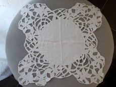 画像3: フランス蚤の市　リシュリュー刺繍のマット　水仙 (3)
