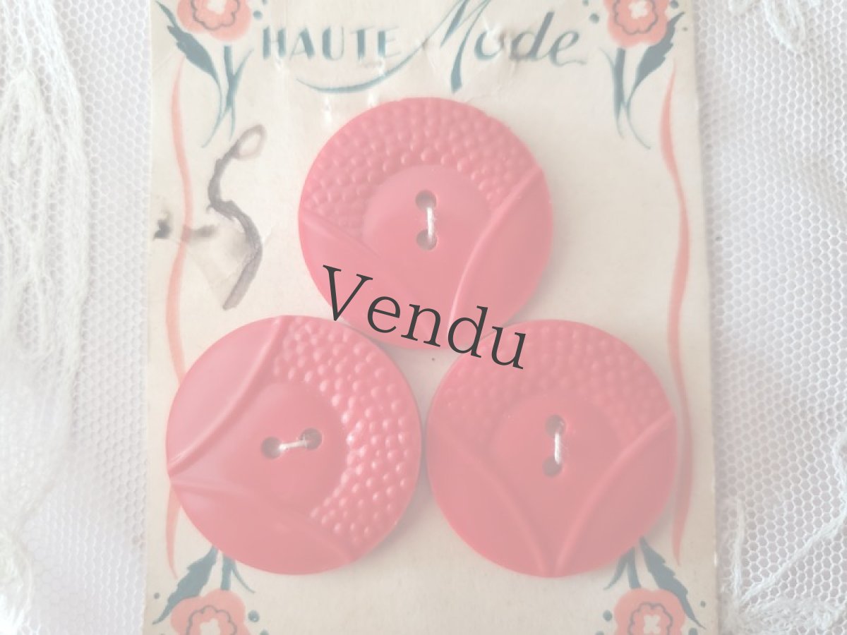 画像2: フランスヴィンテージ　赤いお花のボタンシート (2)