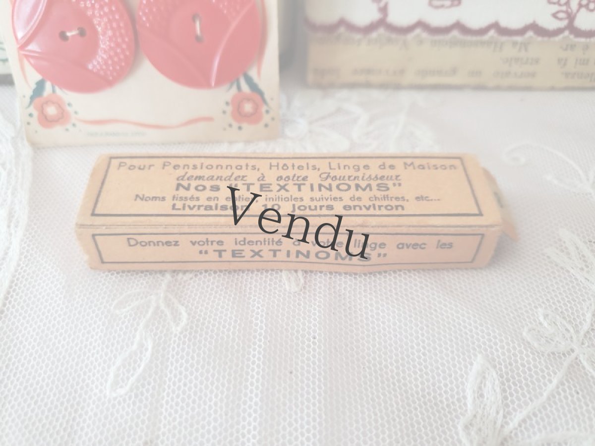 画像9: フランスアンティーク　イニシャル数字テープリボン　箱入り1本 《8》 (9)