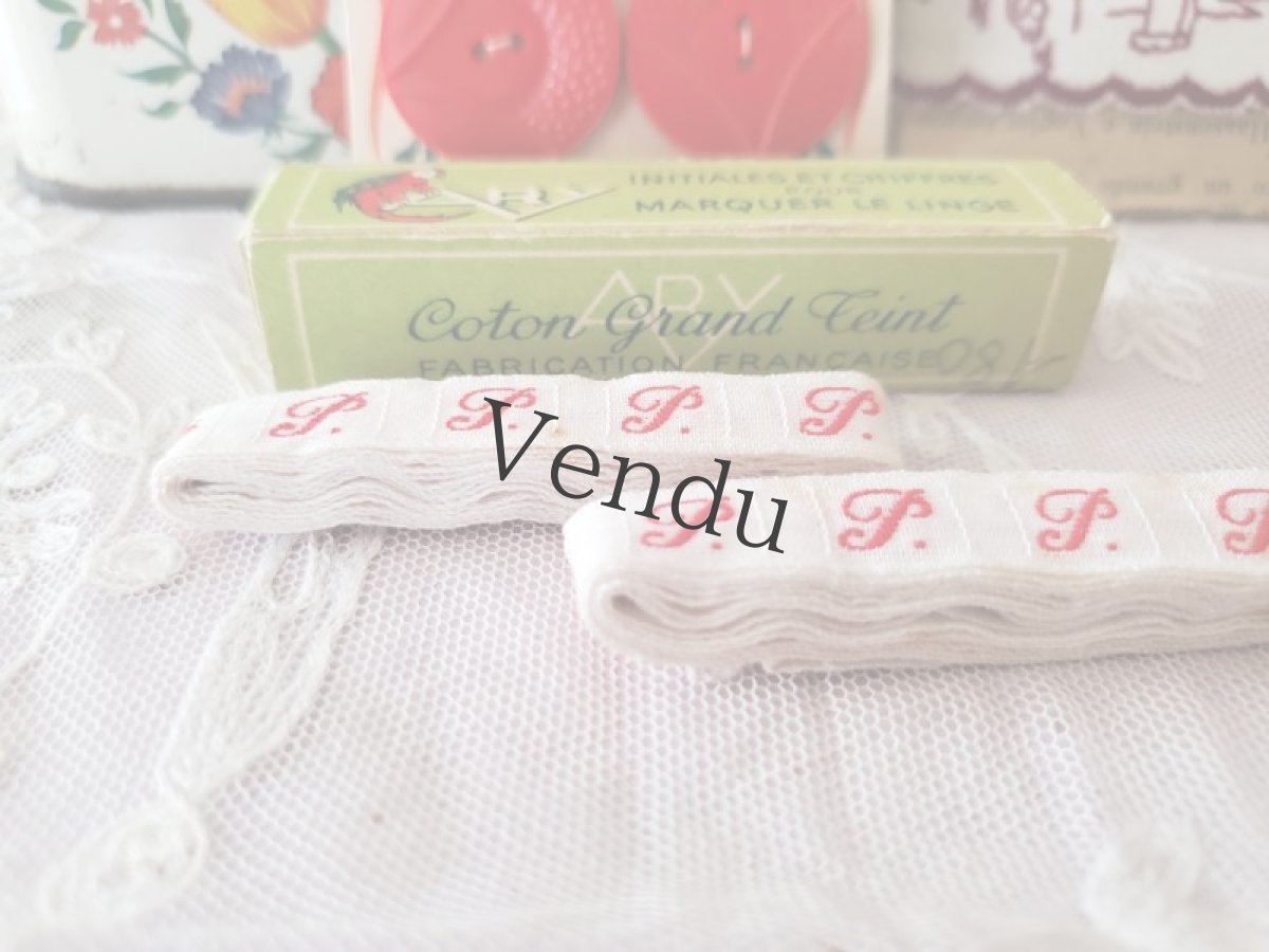 画像3: フランスアンティーク　イニシャルテープリボン　箱入り2本組み 《P》 (3)