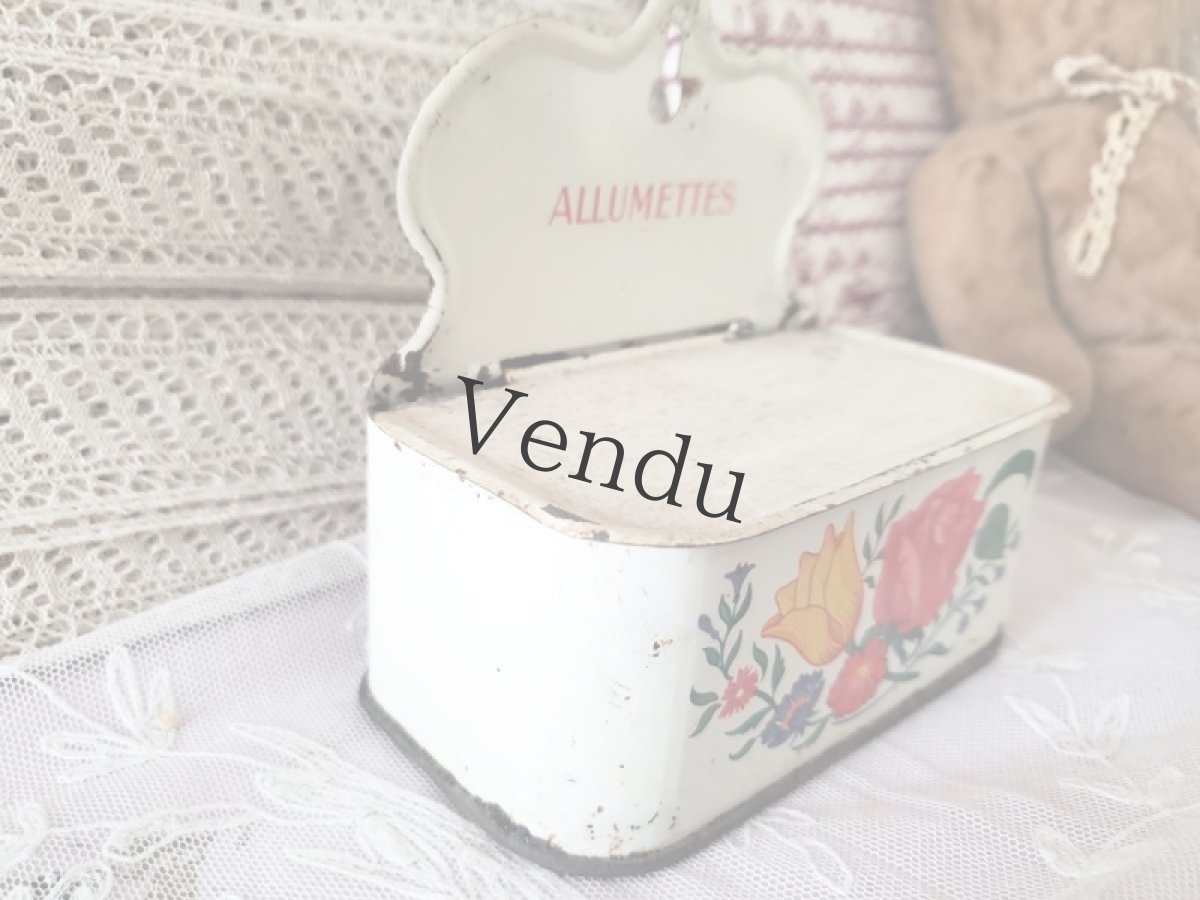 画像2: フランスアンティーク　花柄のアリュメット缶  (2)