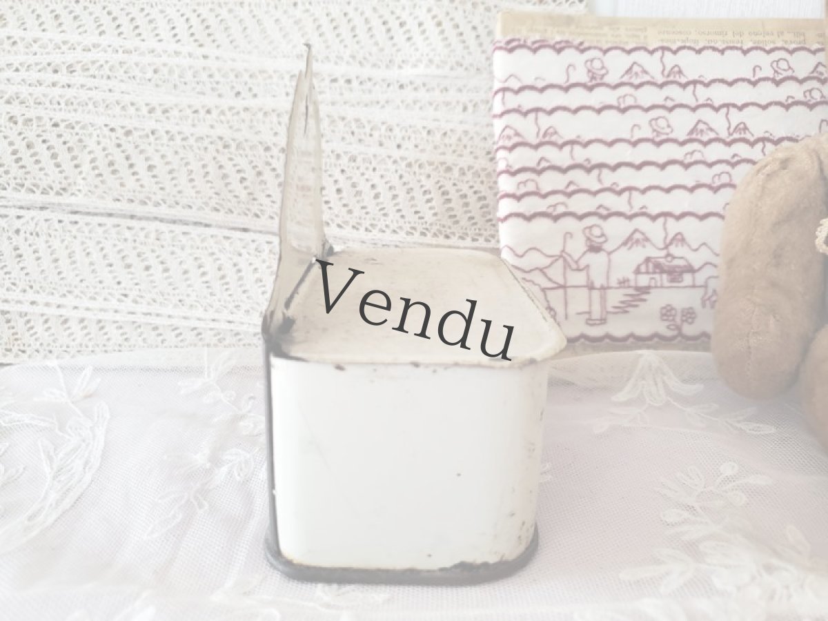 画像5: フランスアンティーク　花柄のアリュメット缶  (5)