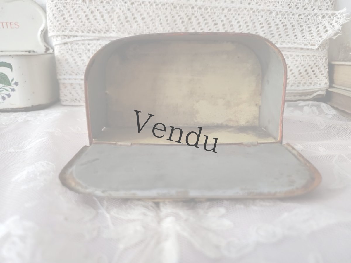 画像8: フランスアンティーク　赤と白のアリュメット缶  (8)