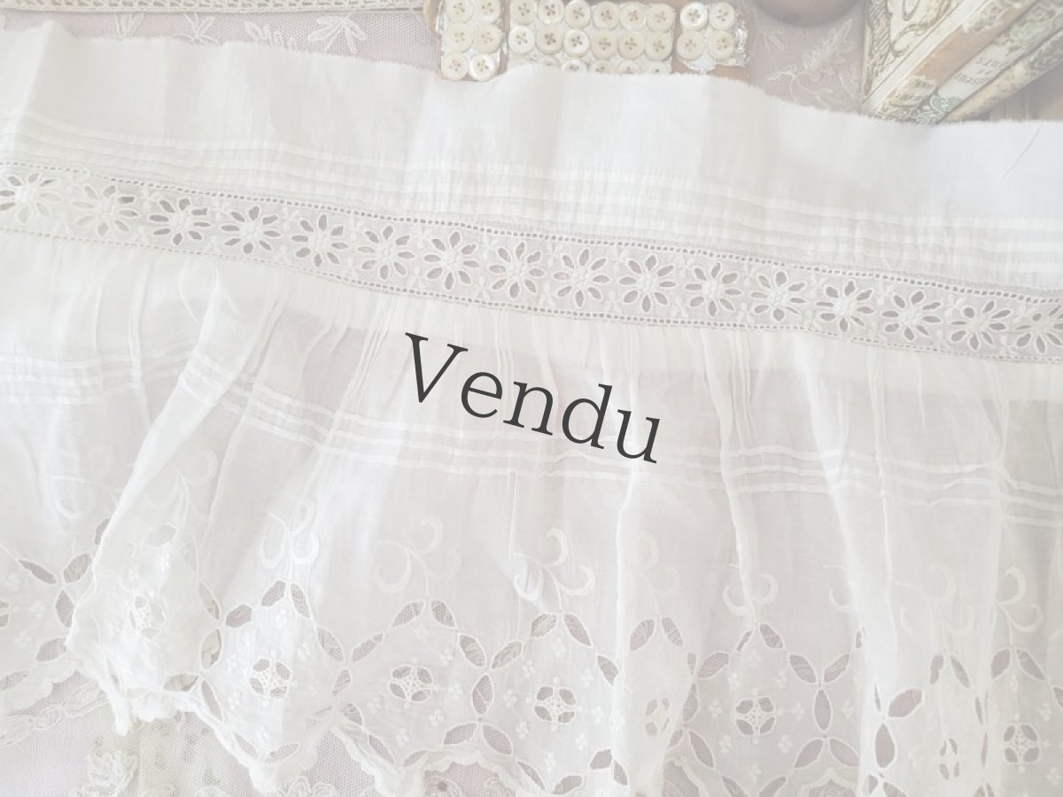 画像7: フランスアンティーク　カットワーク幅広レース端切れ 192cm (7)