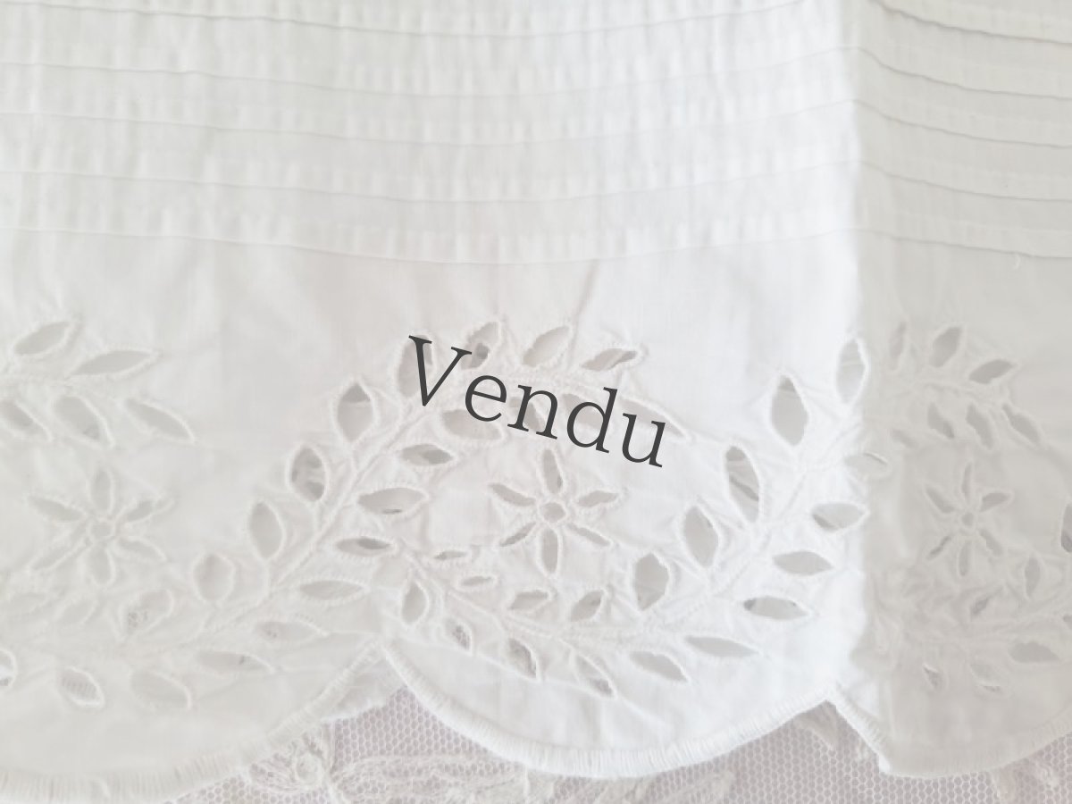 画像2: フランスアンティーク　カットワーク幅広レース端切れ 139cm (2)