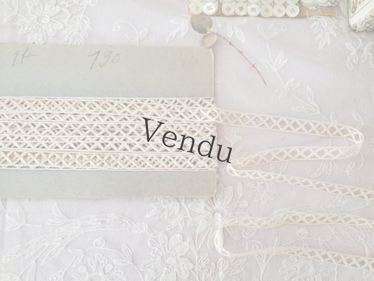 画像3: フランスアンティーク　台紙巻きレースブレード 700cm (3)