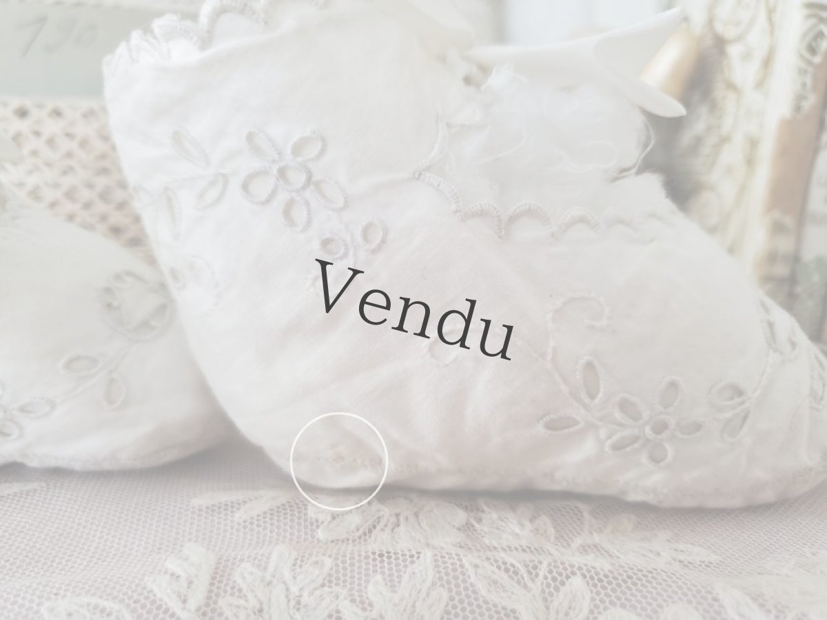 画像12: フランスアンティーク　カットワーク刺繍 べべのショーソン (12)