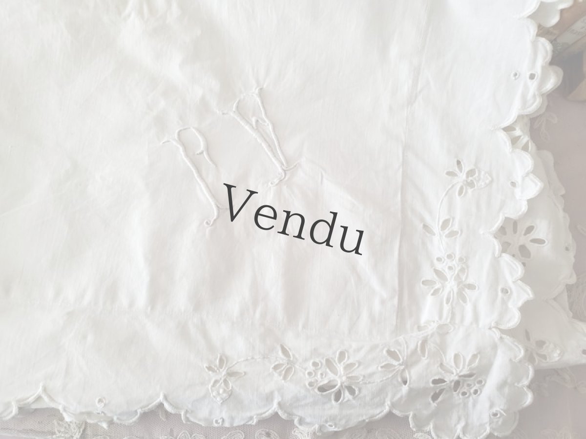 画像2: フランスアンティーク　モノグラム刺繍入りクッション（まくら）カバー (2)