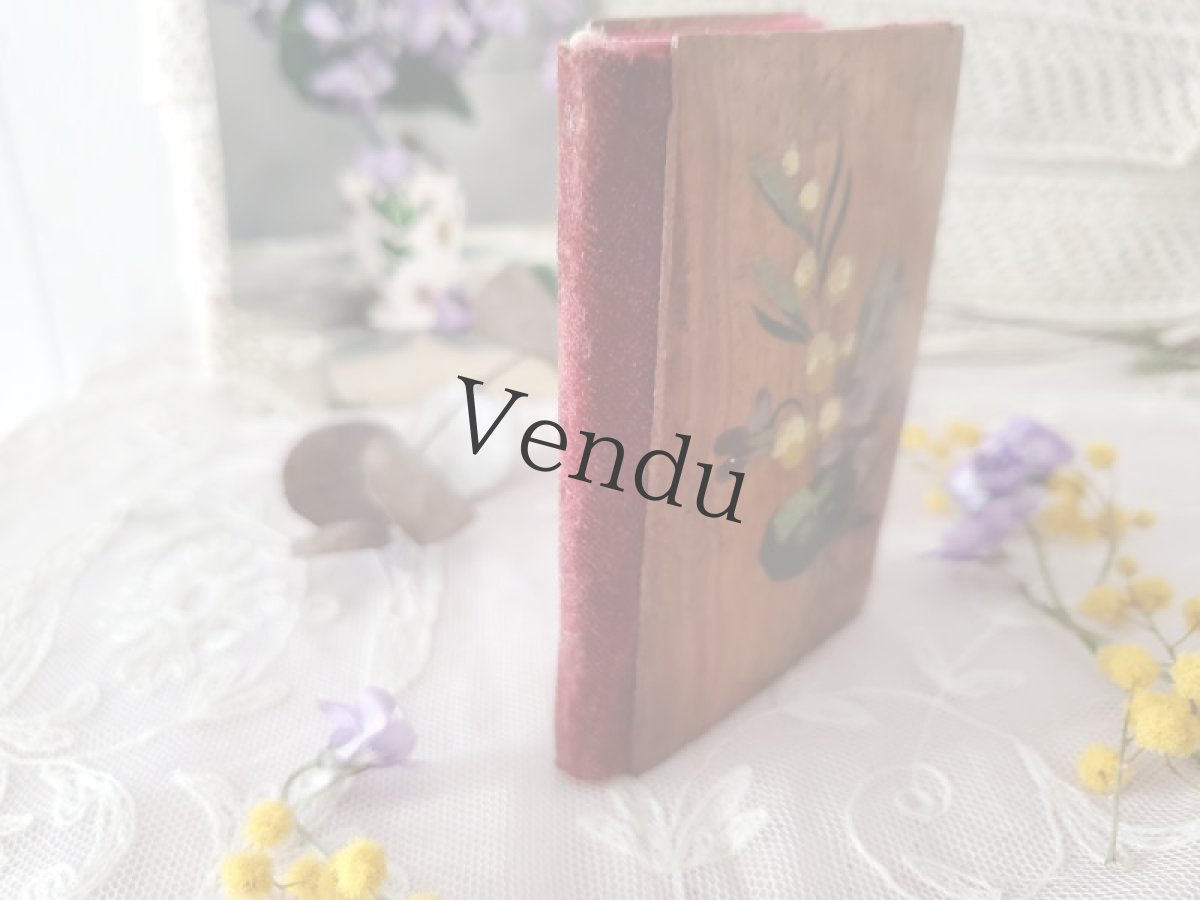 画像2: フランスアンティーク　ニードルケース　すみれとミモザのモシュリンヌ　 (2)