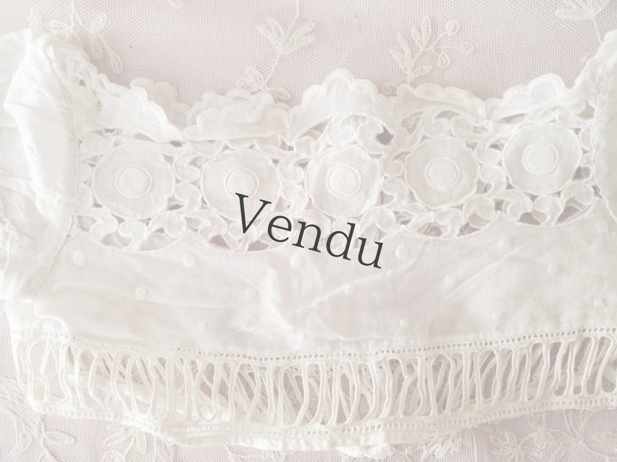 画像2: フランスアンティーク　ショート丈の小さな可愛いブラウス (2)