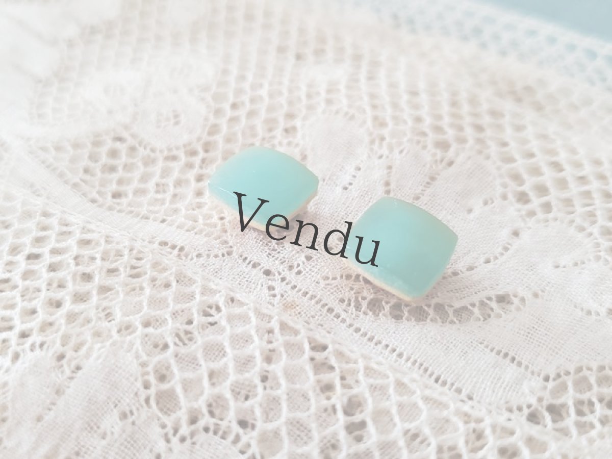 画像3: フランスヴィンテージ　ソーダ色のボタン 9mm 2個セット (3)